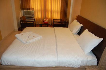 Hotel Bhagyalaxmi Ширди Номер фото