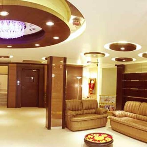 Hotel Bhagyalaxmi Ширди Экстерьер фото