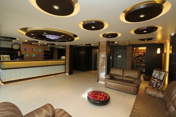 Hotel Bhagyalaxmi Ширди Экстерьер фото